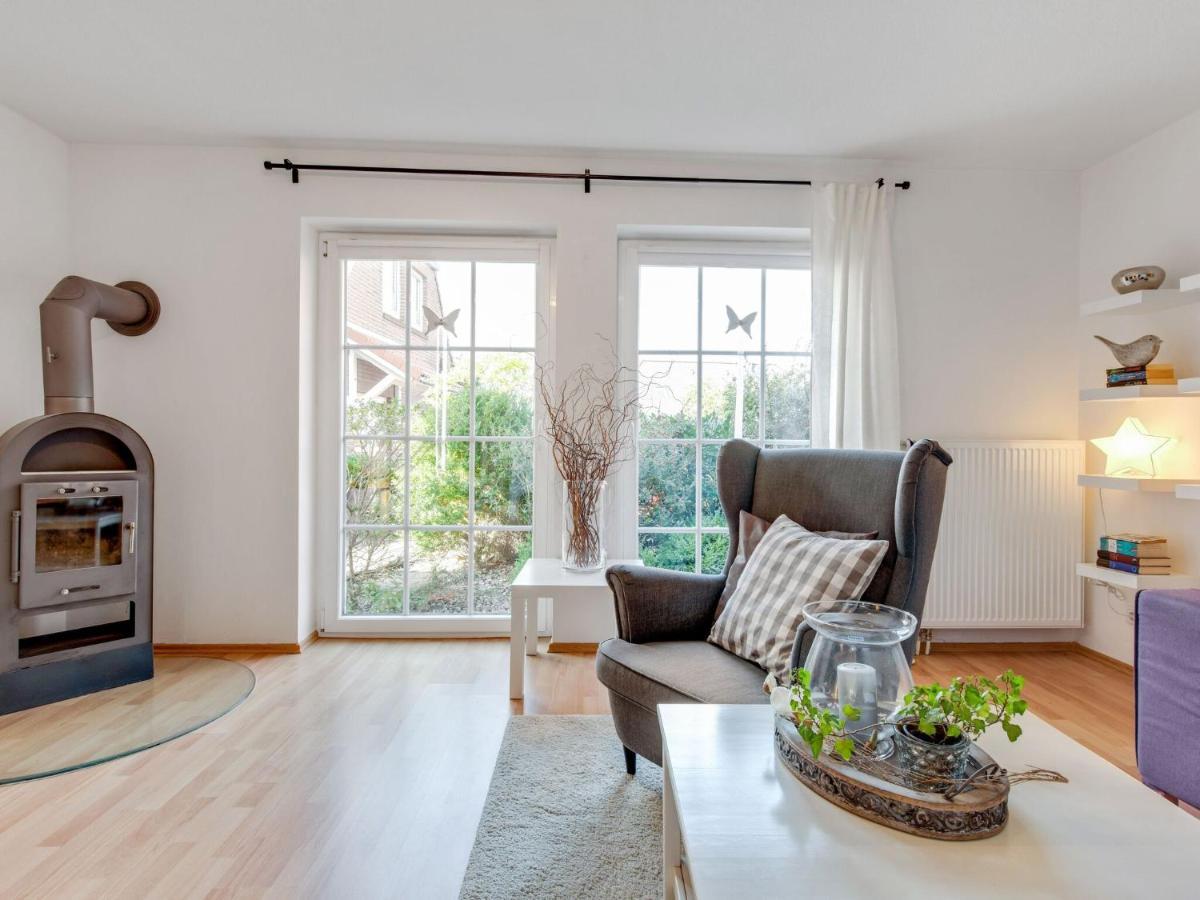 Enticing Holiday Home In Oldenburg With Garden Near Sea Dannau Exteriér fotografie