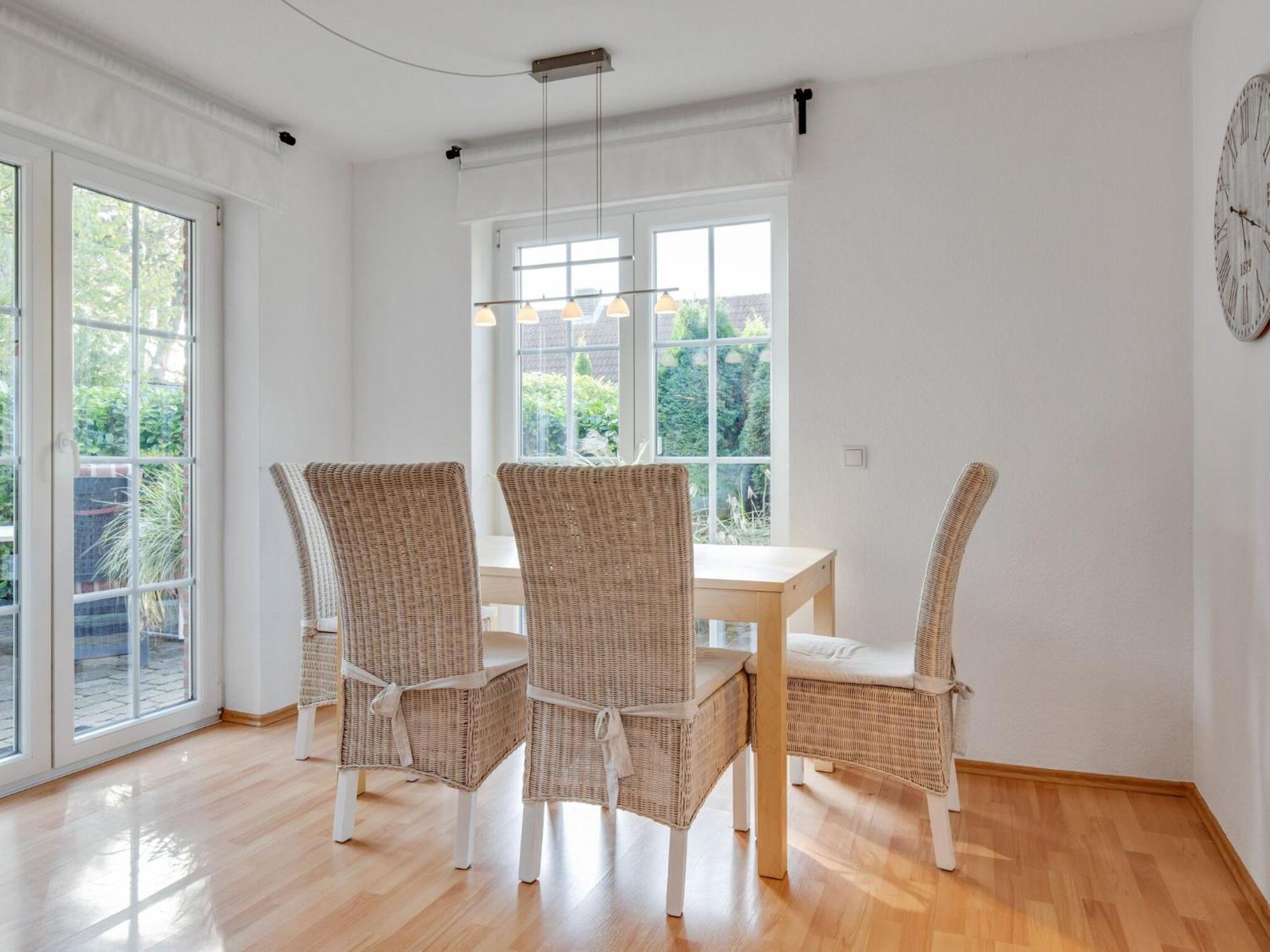 Enticing Holiday Home In Oldenburg With Garden Near Sea Dannau Exteriér fotografie