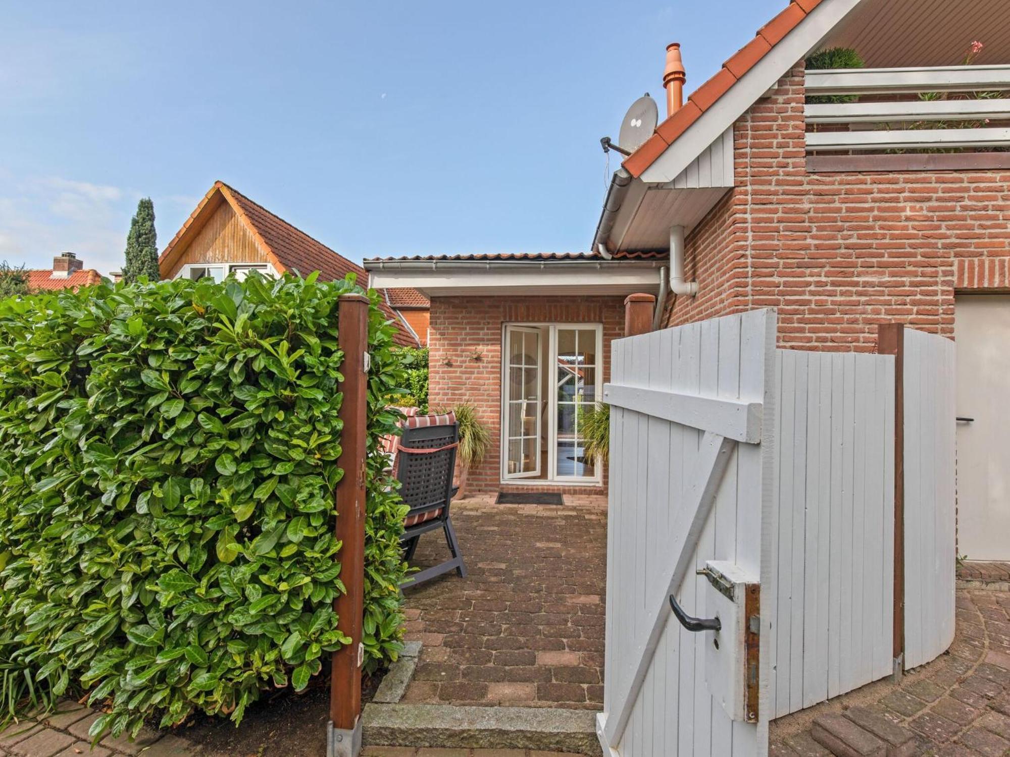 Enticing Holiday Home In Oldenburg With Garden Near Sea Dannau Exteriér fotografie