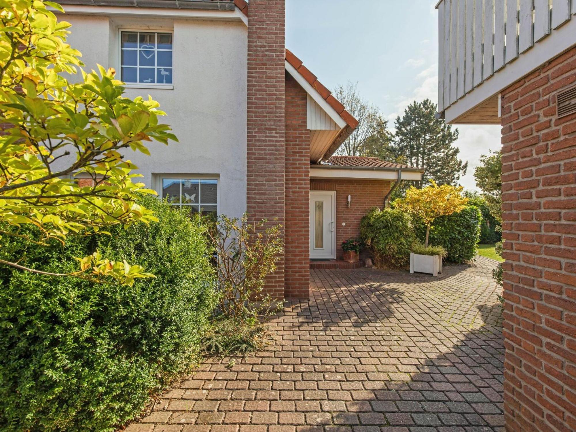 Enticing Holiday Home In Oldenburg With Garden Near Sea Dannau Exteriér fotografie