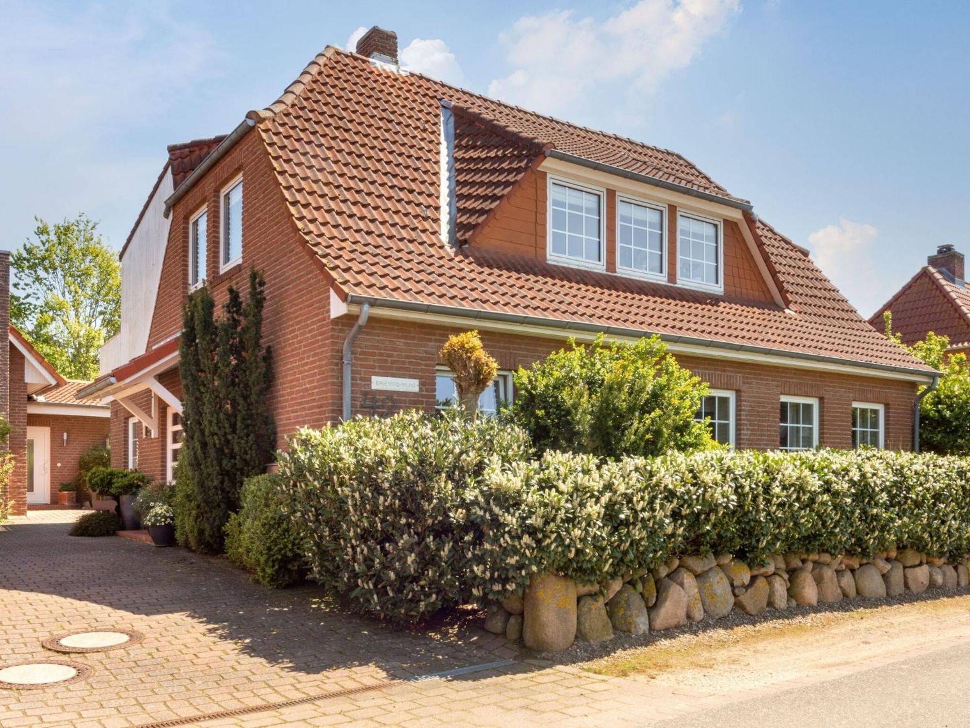 Enticing Holiday Home In Oldenburg With Garden Near Sea Dannau Exteriér fotografie