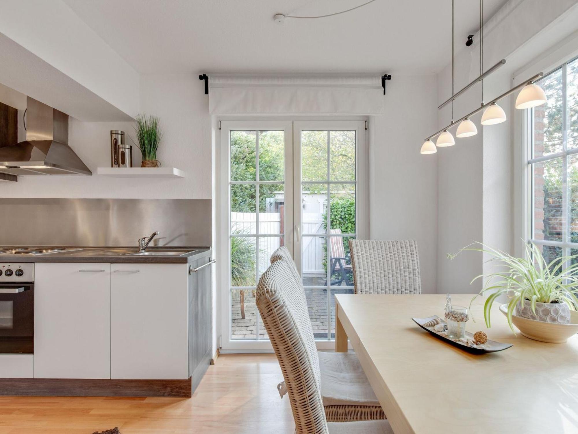 Enticing Holiday Home In Oldenburg With Garden Near Sea Dannau Exteriér fotografie